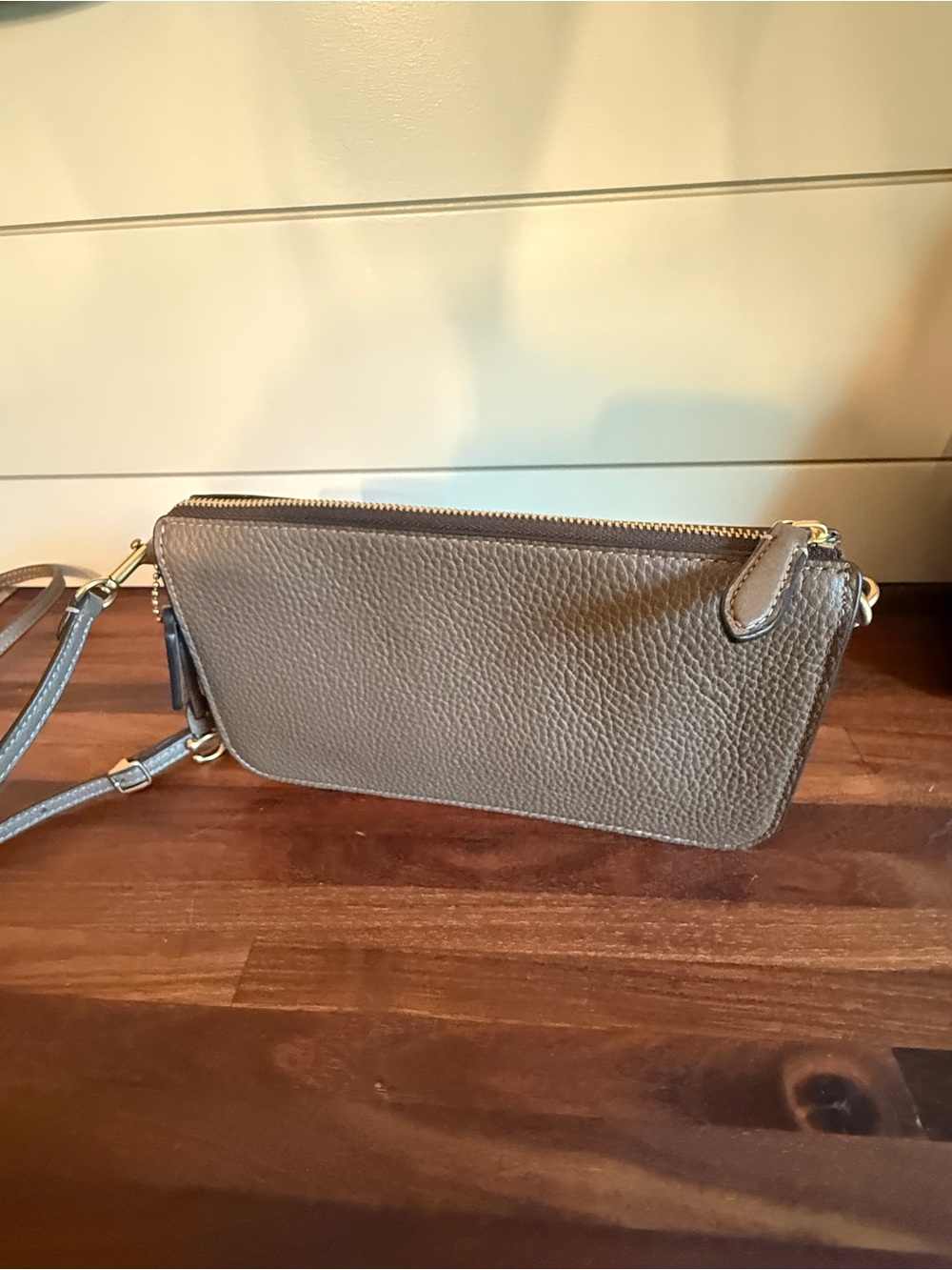 Coach Taupe Gray Pebbled Leather Crossbody Wallet with Gold Hardware - Picture 3 of 6